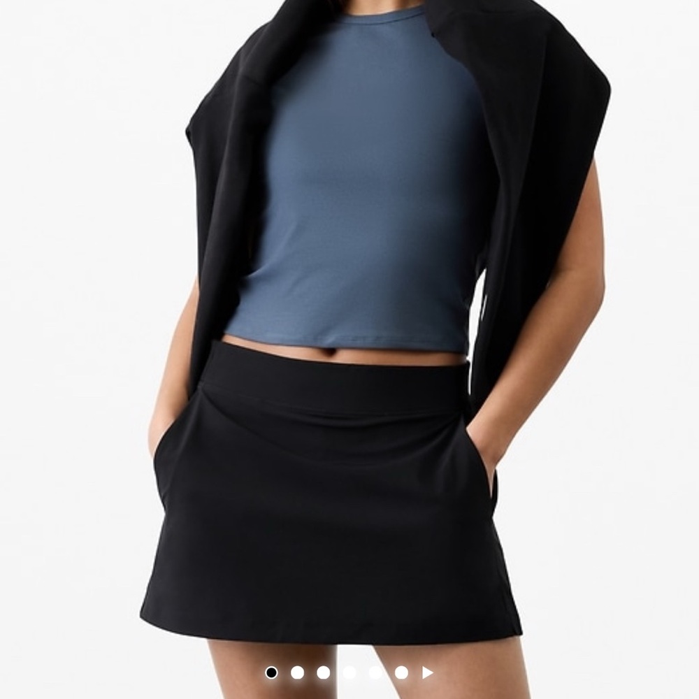 NWT ATHLETA Brooklyn Skort 16" Jupe Short Skirt Navy SZ 4